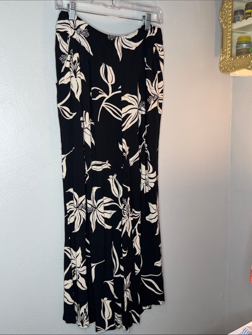 Angie Black & White Floral Wide-Leg Pants